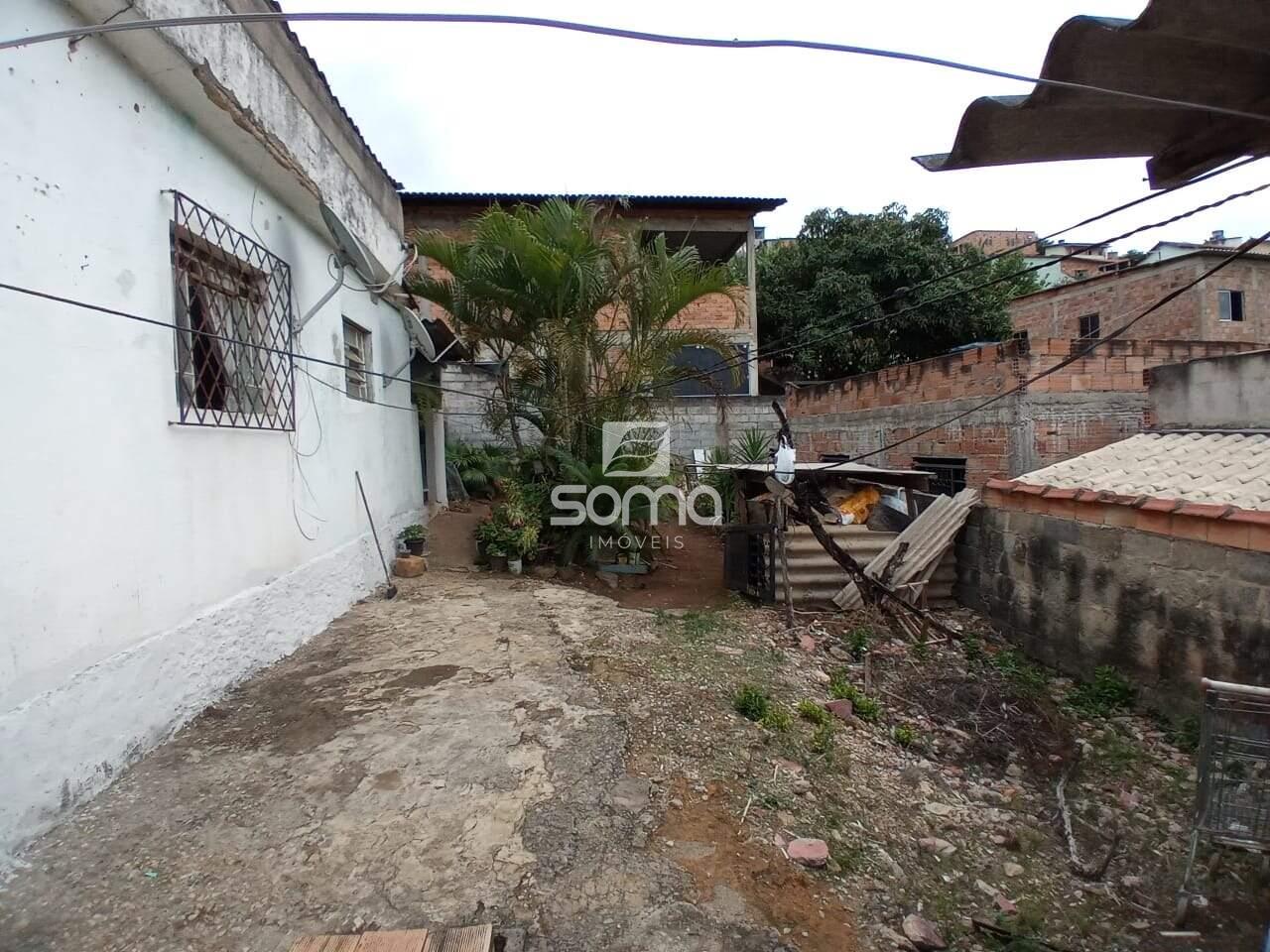 Casa à venda no Célvia: 