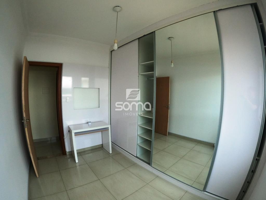 Casa para aluguel no Condominio Rosa dos Ventos: 