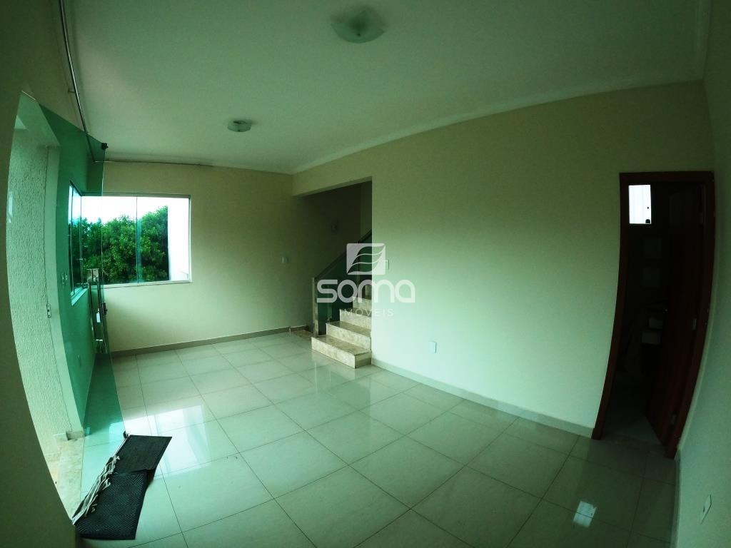 Casa para aluguel no Condominio Rosa dos Ventos: 