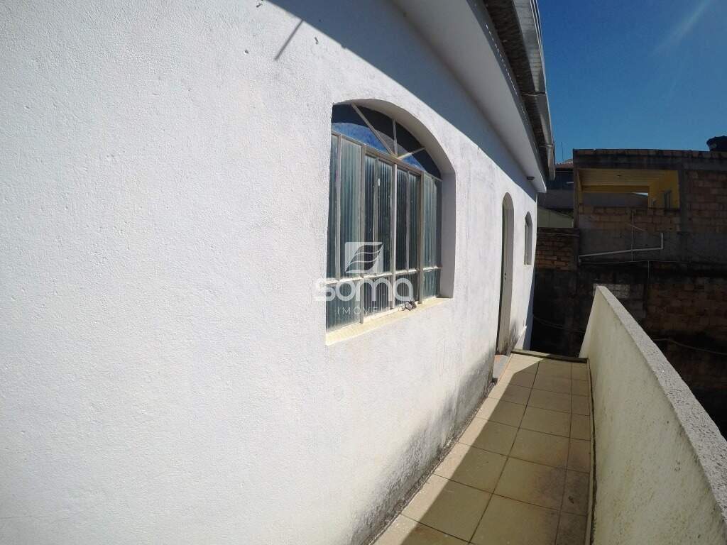 Casa à venda no Vila Esportiva : 