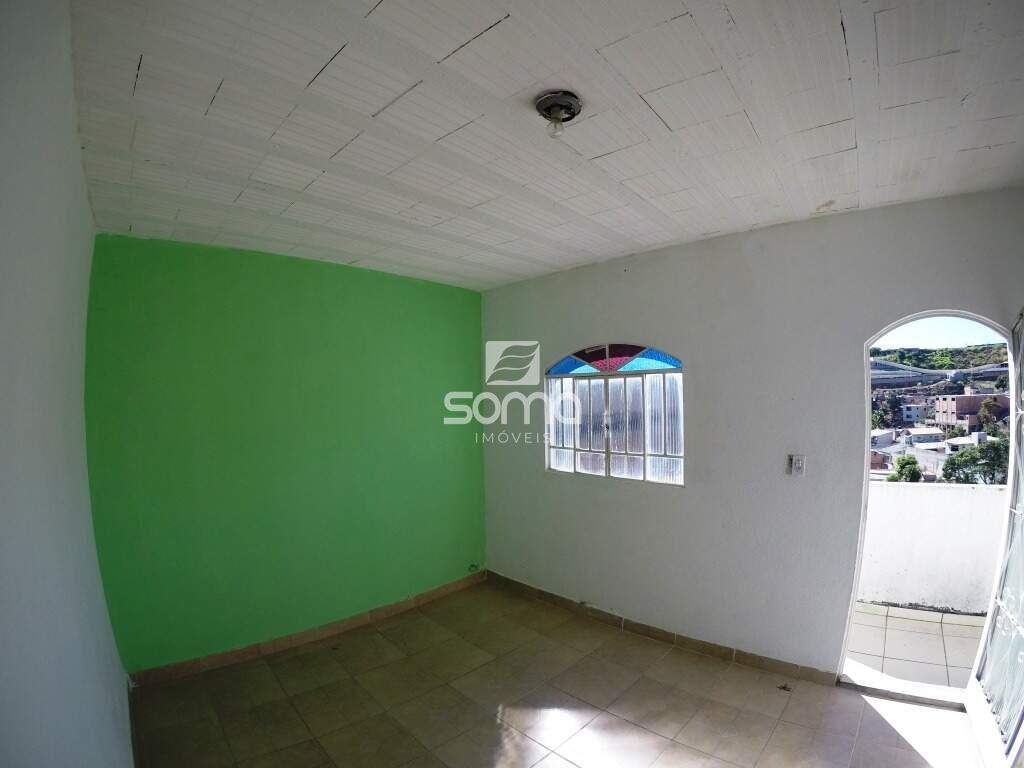Casa à venda no Vila Esportiva : 