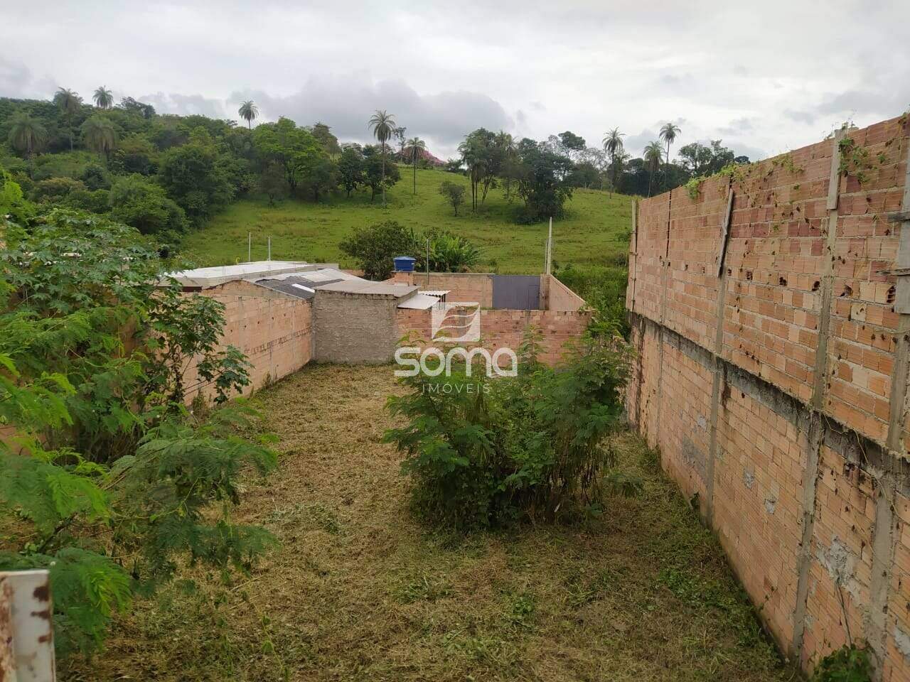 Lote à venda no Dom Pedro I: 