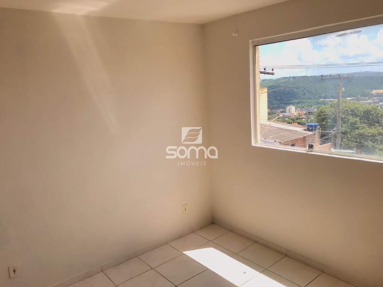 Apartamento à venda no Célvia: 