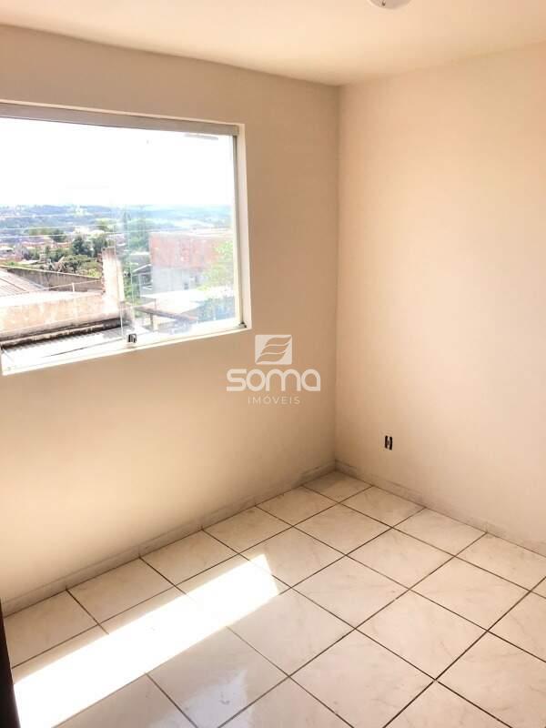 Apartamento à venda no Célvia: 