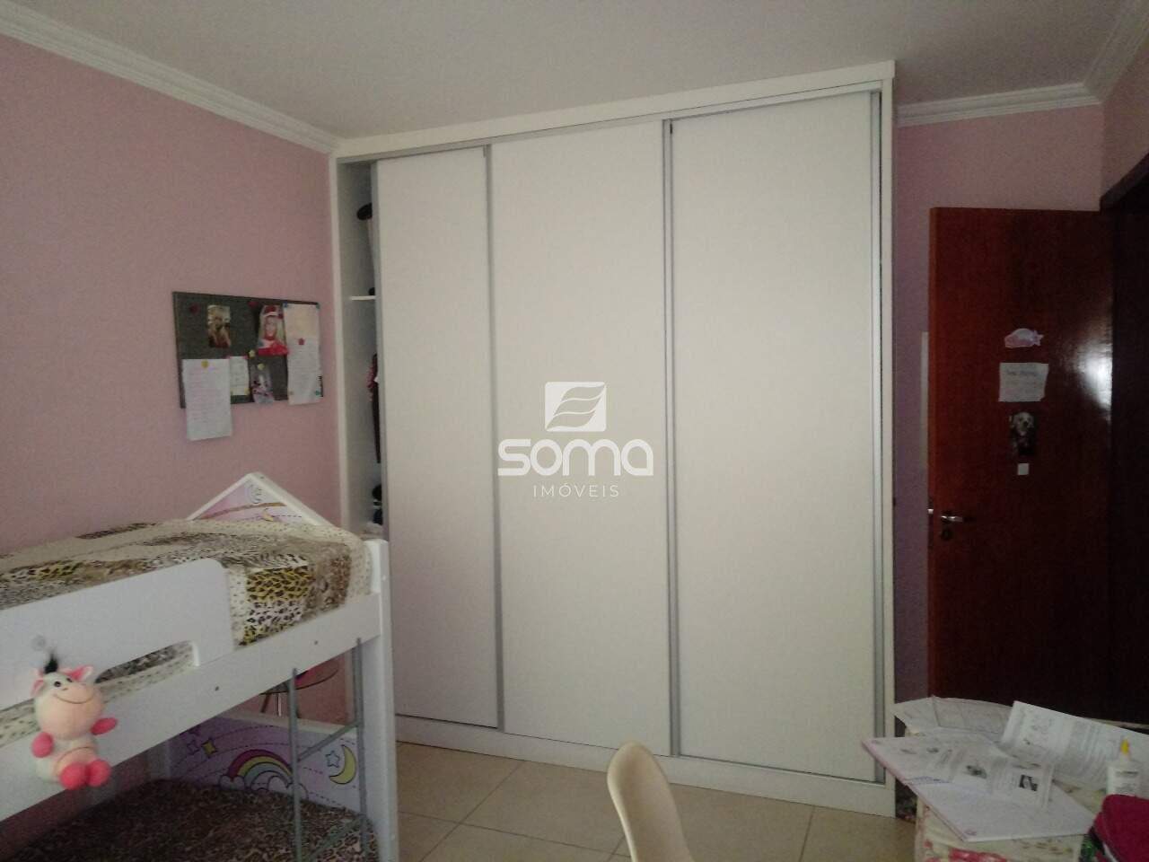 Casa Geminada à venda no Serra Dourada: 