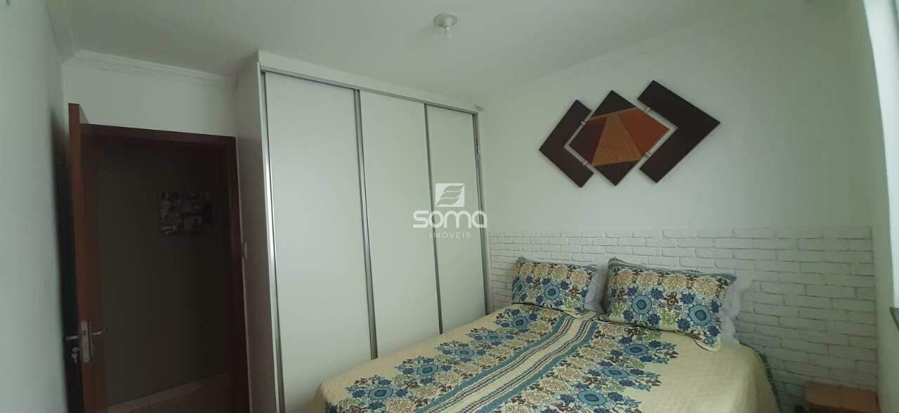 Casa Geminada à venda no Serra Dourada: 