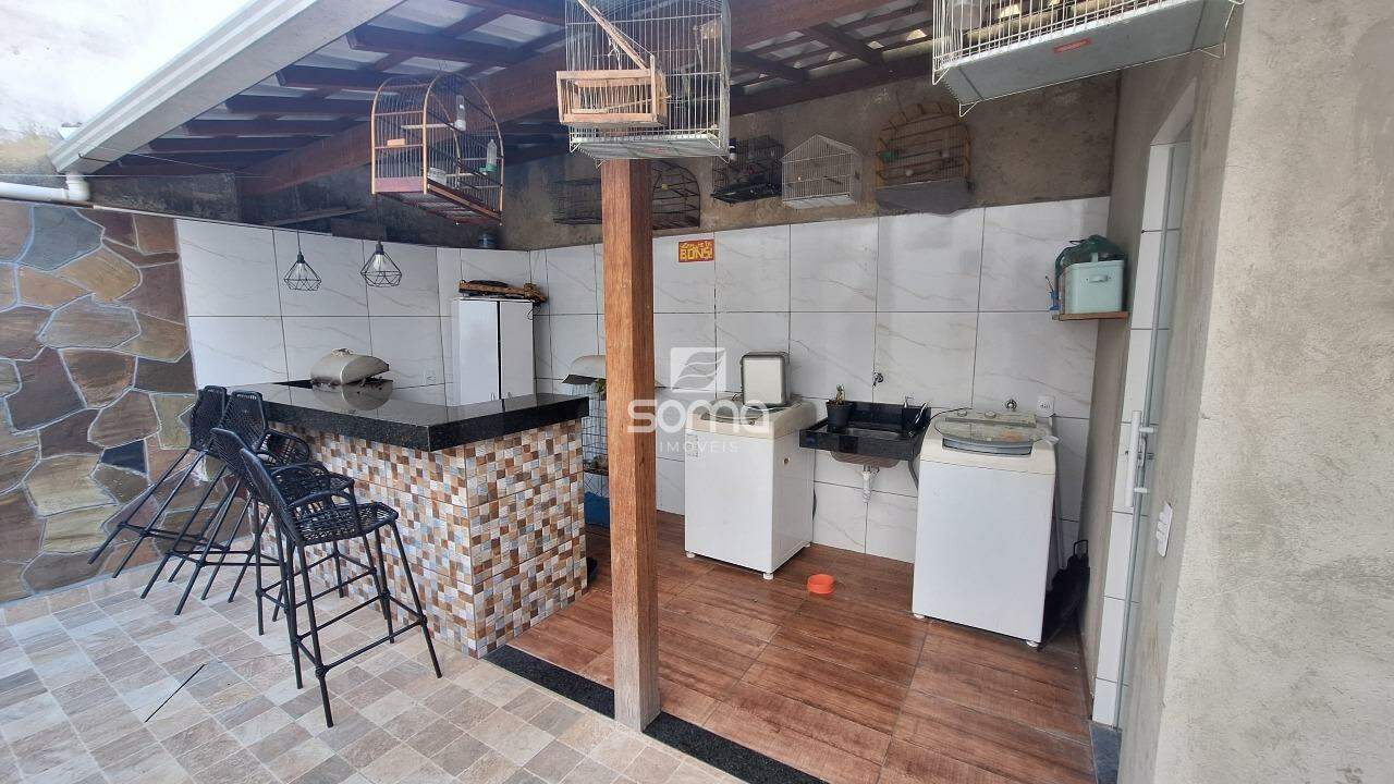 Casa Geminada à venda no Serra Dourada: 