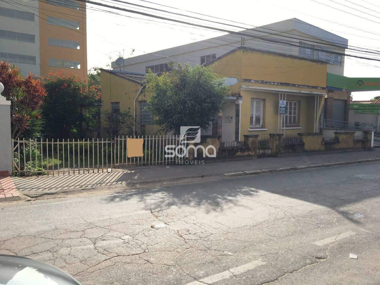 Terreno / Área à venda no Centro: 