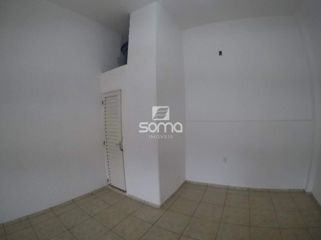 Sala para aluguel no Dom Pedro I: 