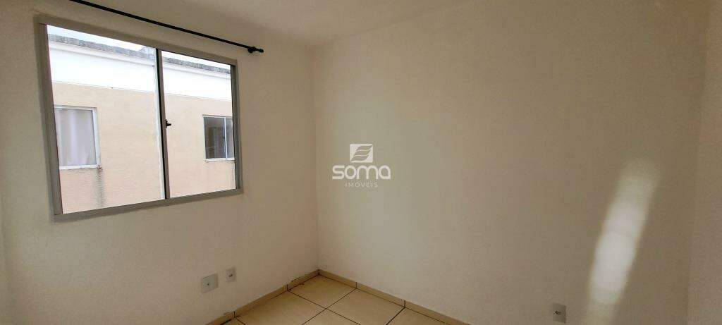 Apartamento para aluguel no Angicos : 