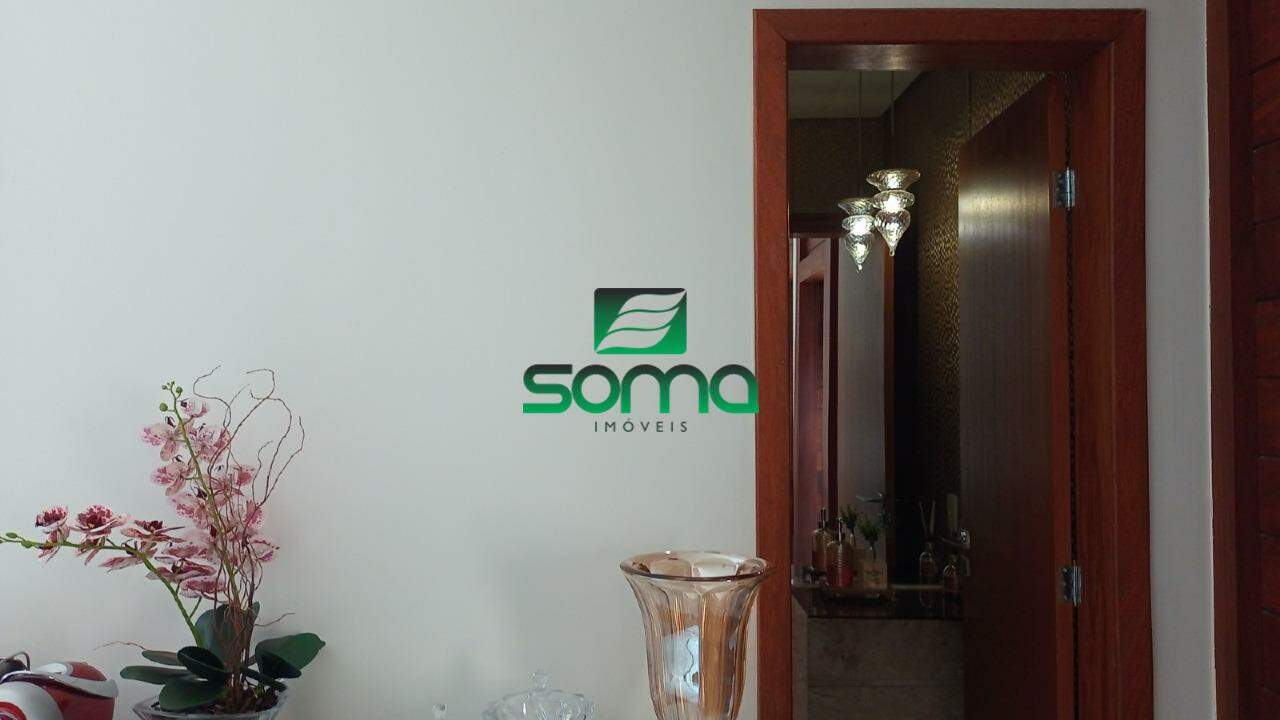 Casa em condomínio à venda no Condominio Rosa dos Ventos: 