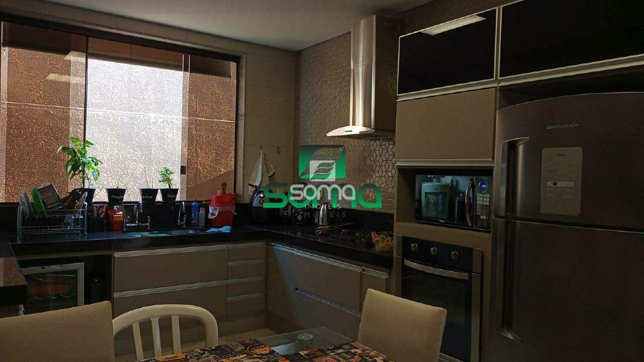 Casa em condomínio à venda no Condominio Rosa dos Ventos: 