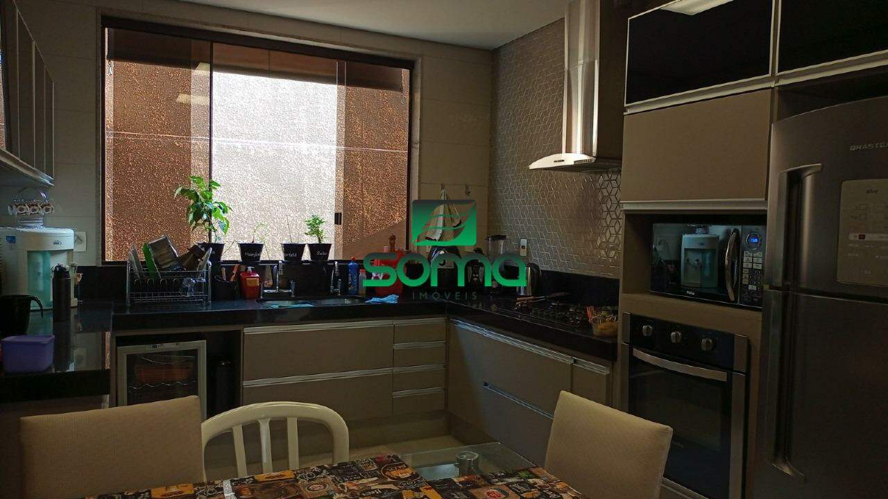 Casa em condomínio à venda no Condominio Rosa dos Ventos: 