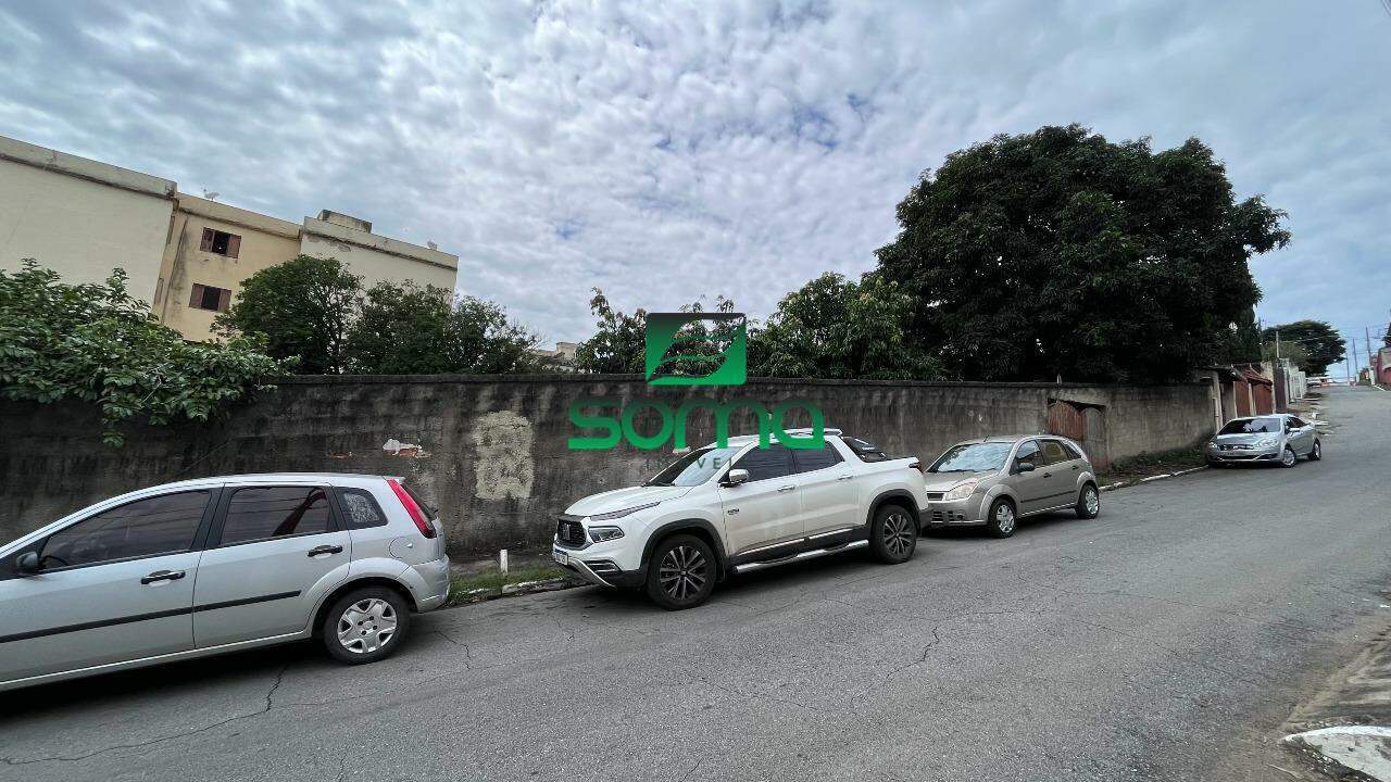 Lote à venda no Názia I: