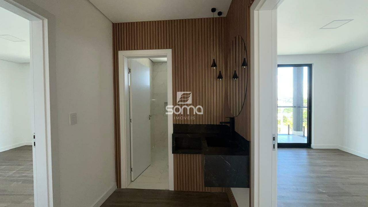 Casa em condomínio à venda no Condominio Rosa dos Ventos: 