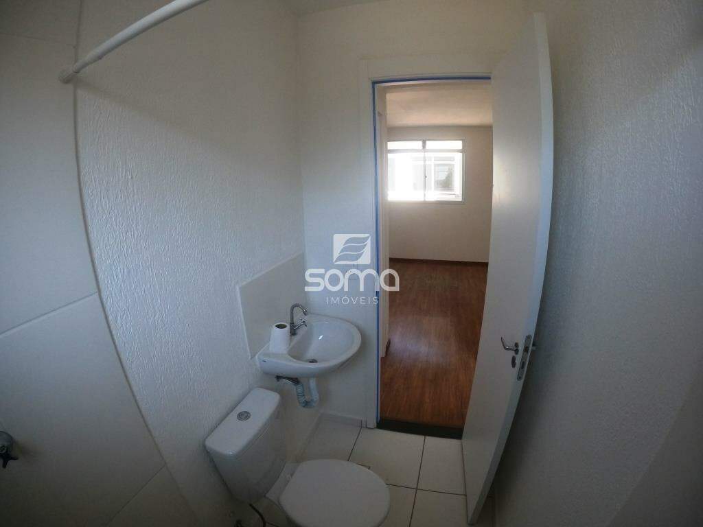 Apartamento para aluguel no Bernardo de Souza: 