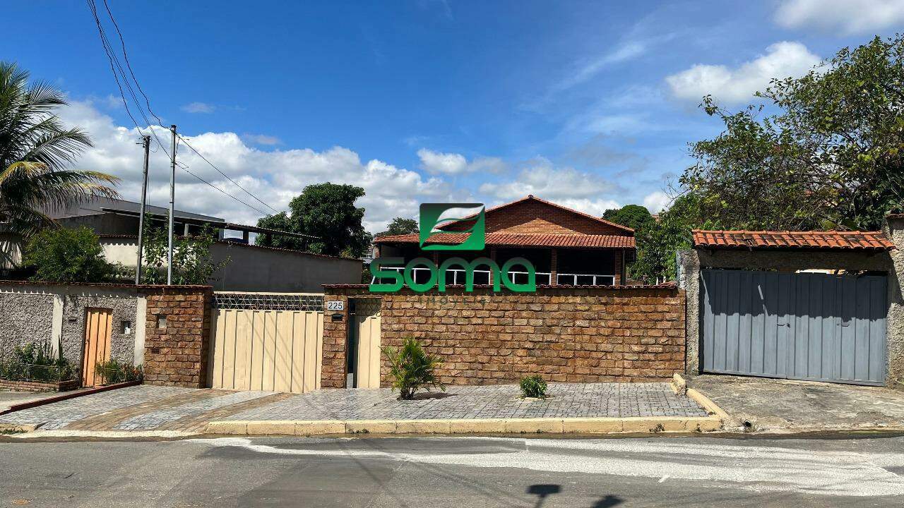 Casa à venda no Dom Pedro I: 
