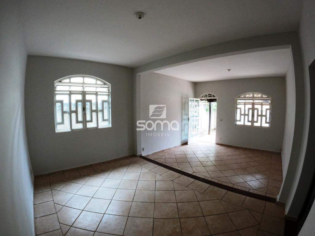 Casa para aluguel no Recanto do Valle: