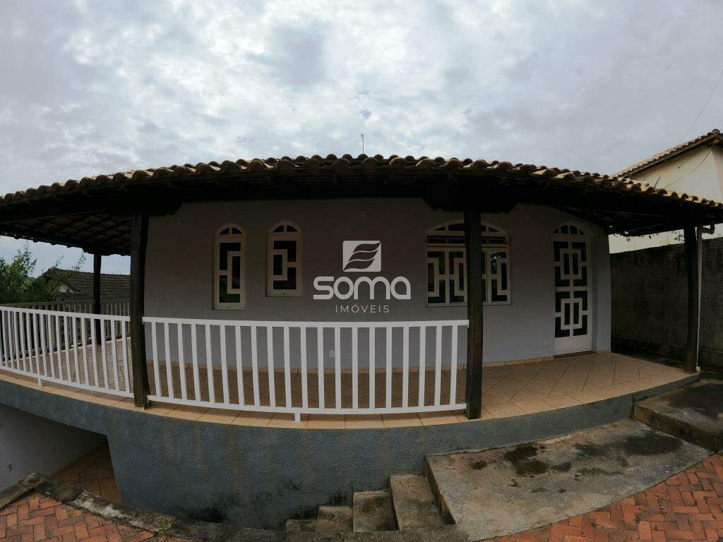 Casa para aluguel no Recanto do Valle: