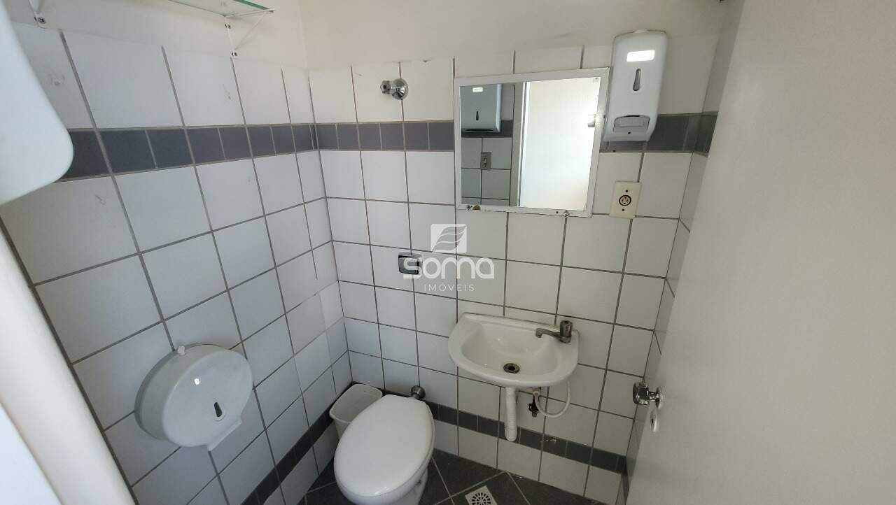 Sala para aluguel no Centro: