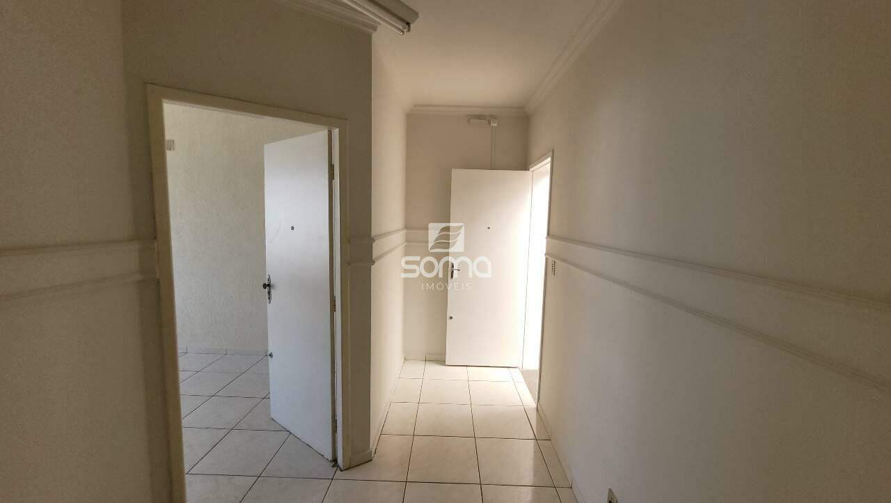 Sala para aluguel no Centro: