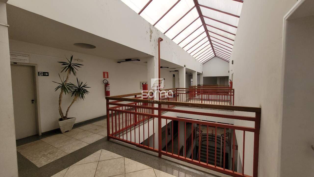 Sala para aluguel no Centro: