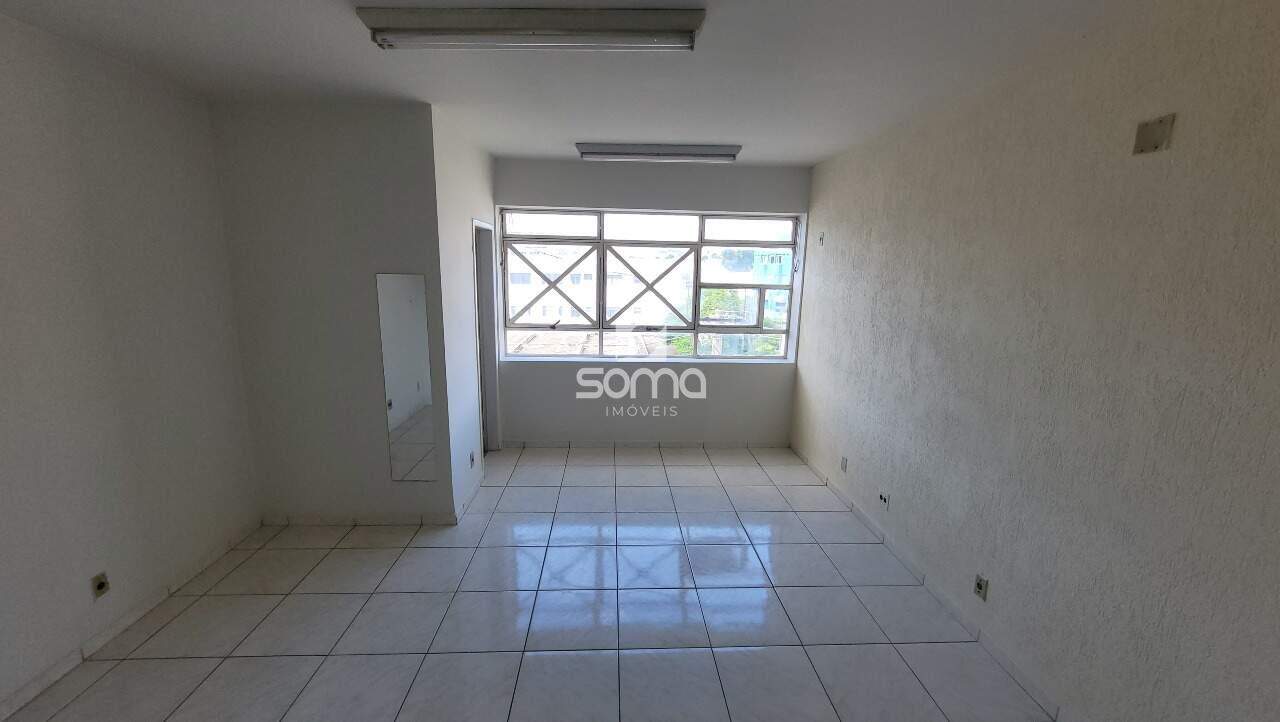 Sala para aluguel no Centro: