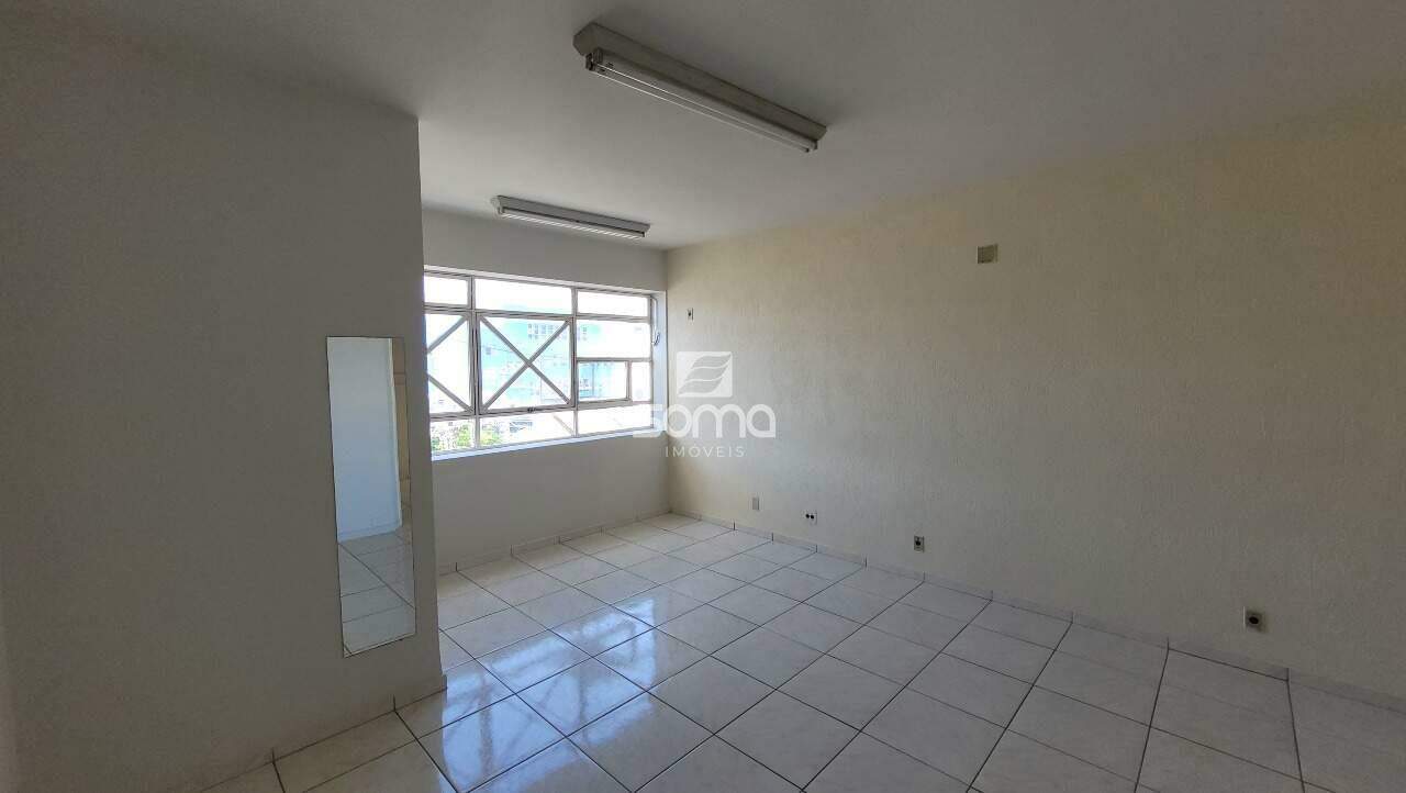 Sala para aluguel no Centro: