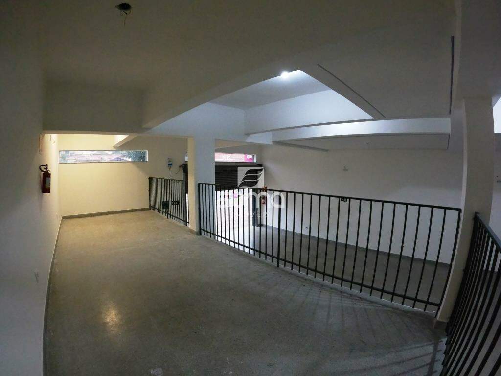 Loja para aluguel no Názia I: 