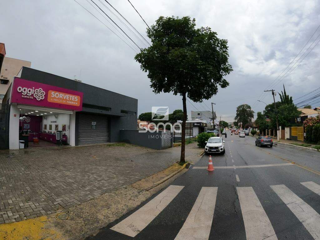 Loja para aluguel no Názia I: 