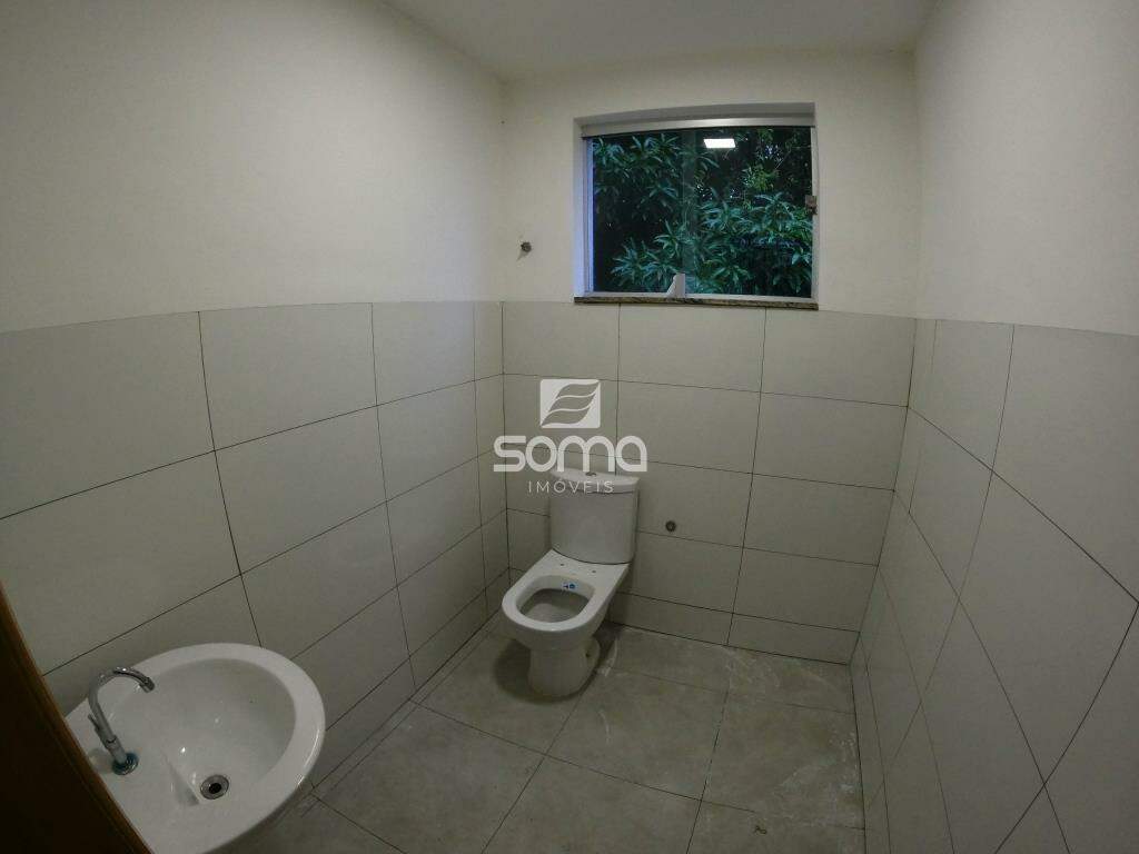 Loja para aluguel no Názia I: 