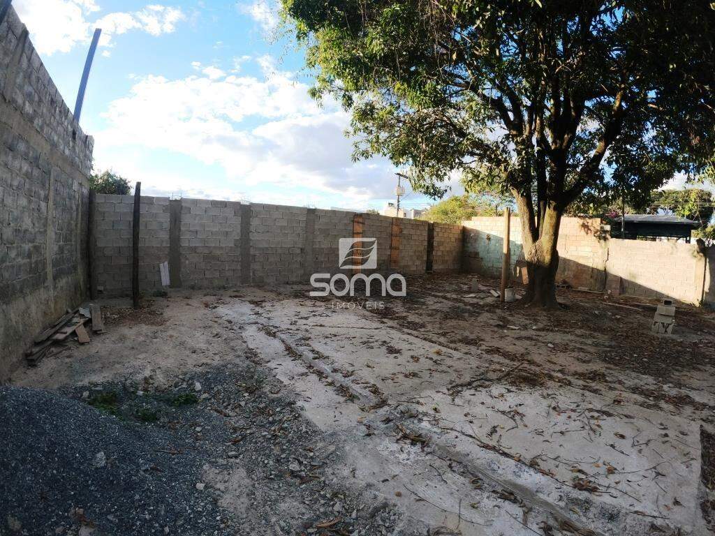 Lote para aluguel no Centro: 