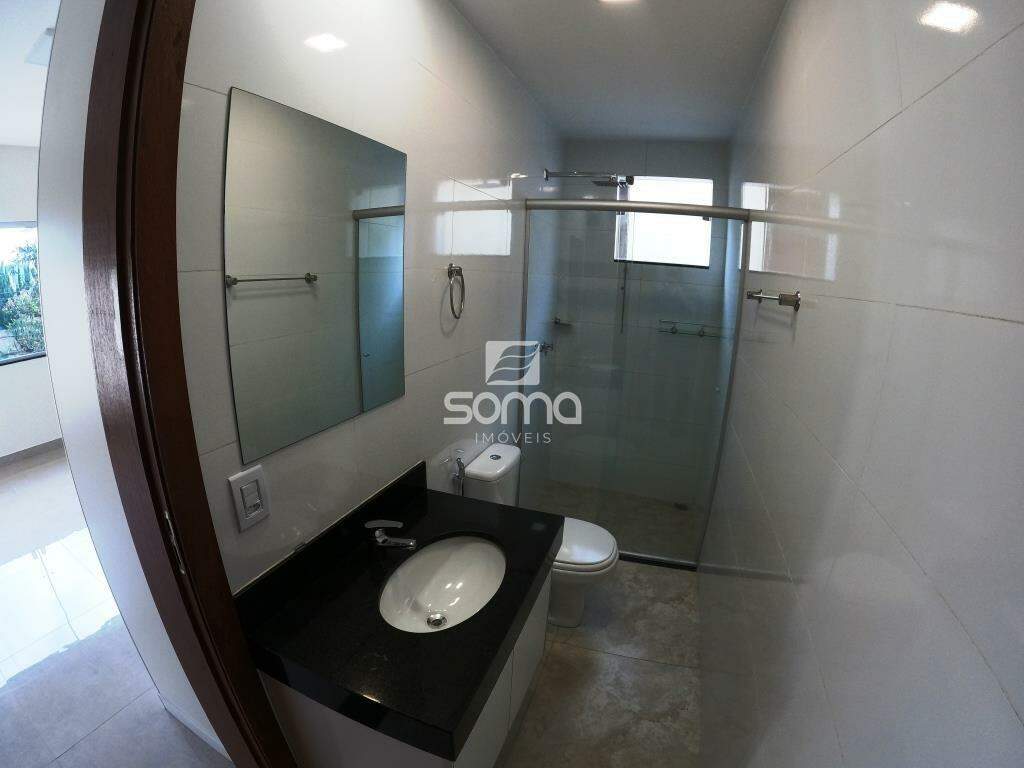 Casa em condomínio para aluguel no Rosa dos Ventos: 