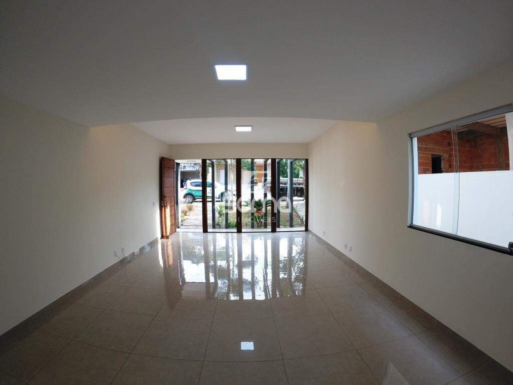 Casa em condomínio para aluguel no Rosa dos Ventos: 