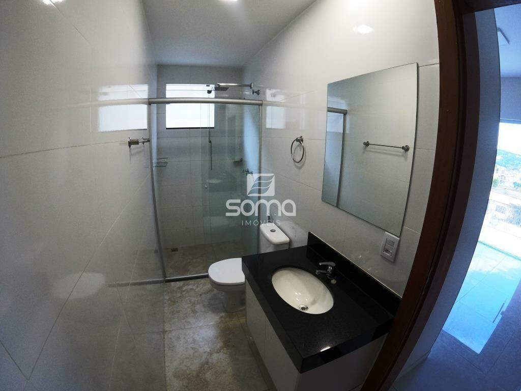 Casa em condomínio para aluguel no Rosa dos Ventos: 