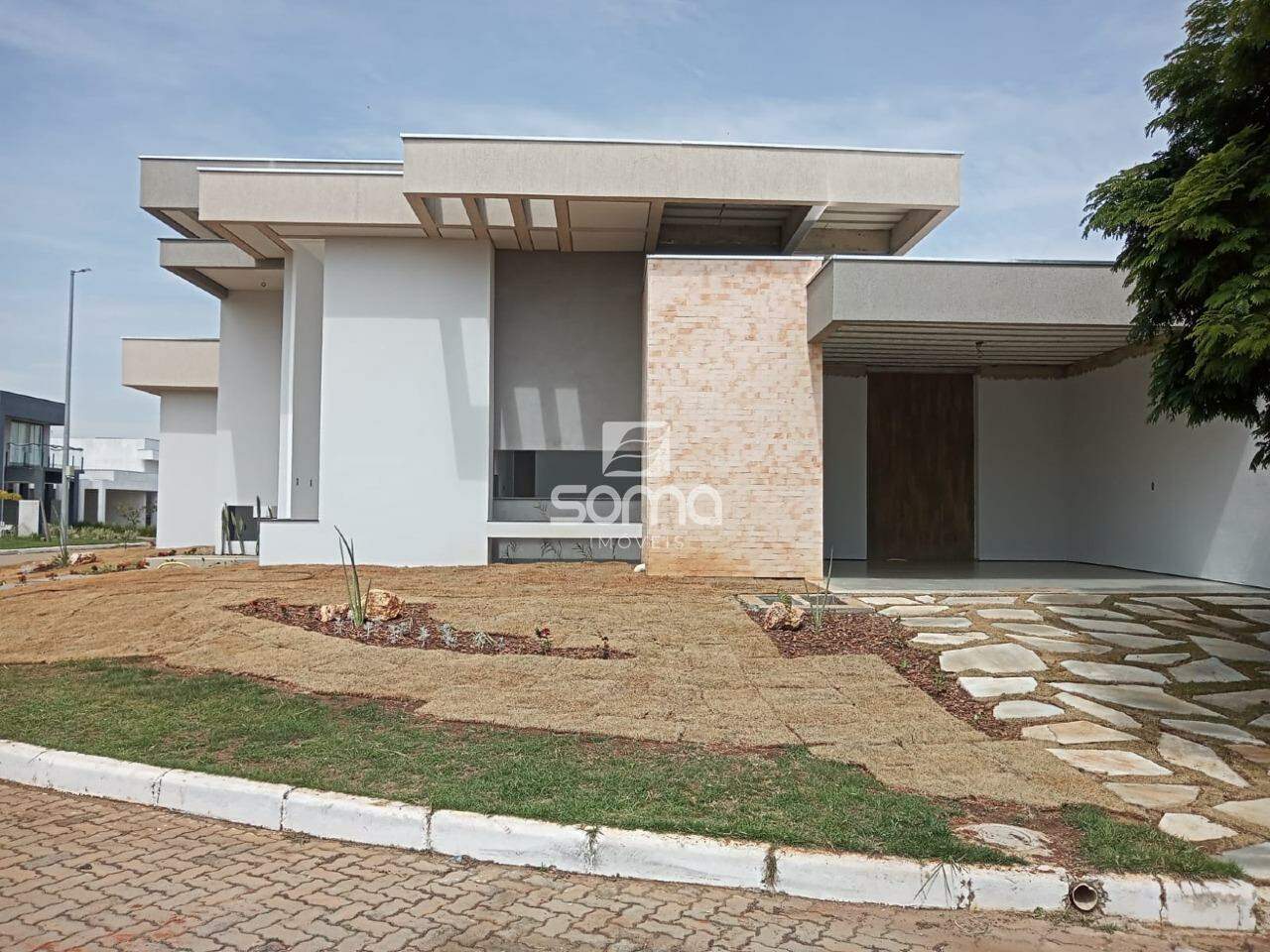 Casa em condomínio à venda no Cond. Villas Park II: