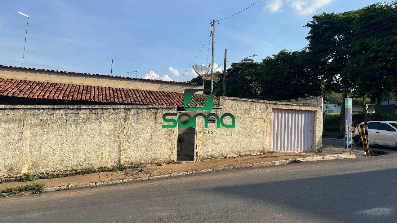 Casa à venda no Célvia: 