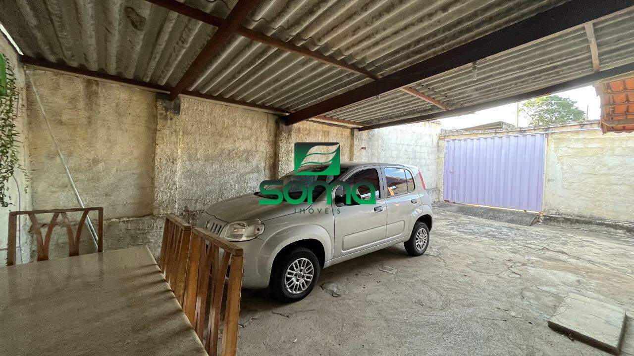 Casa à venda no Célvia: 