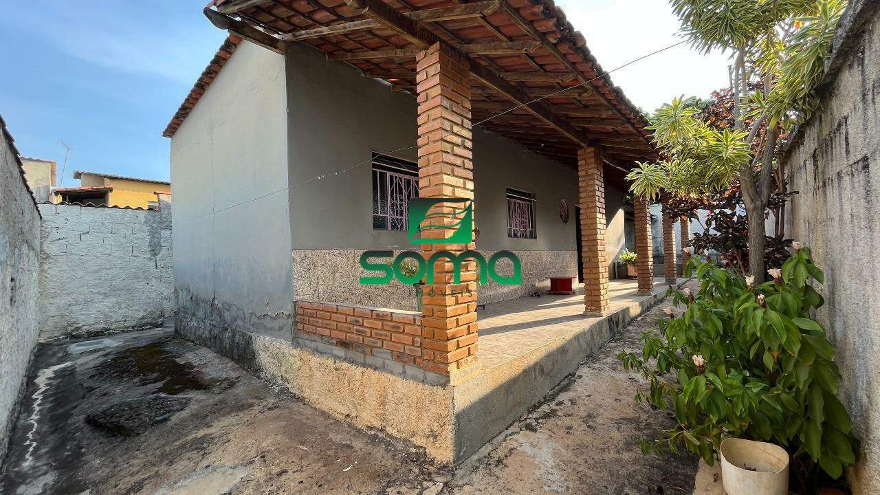 Casa à venda no Célvia: 