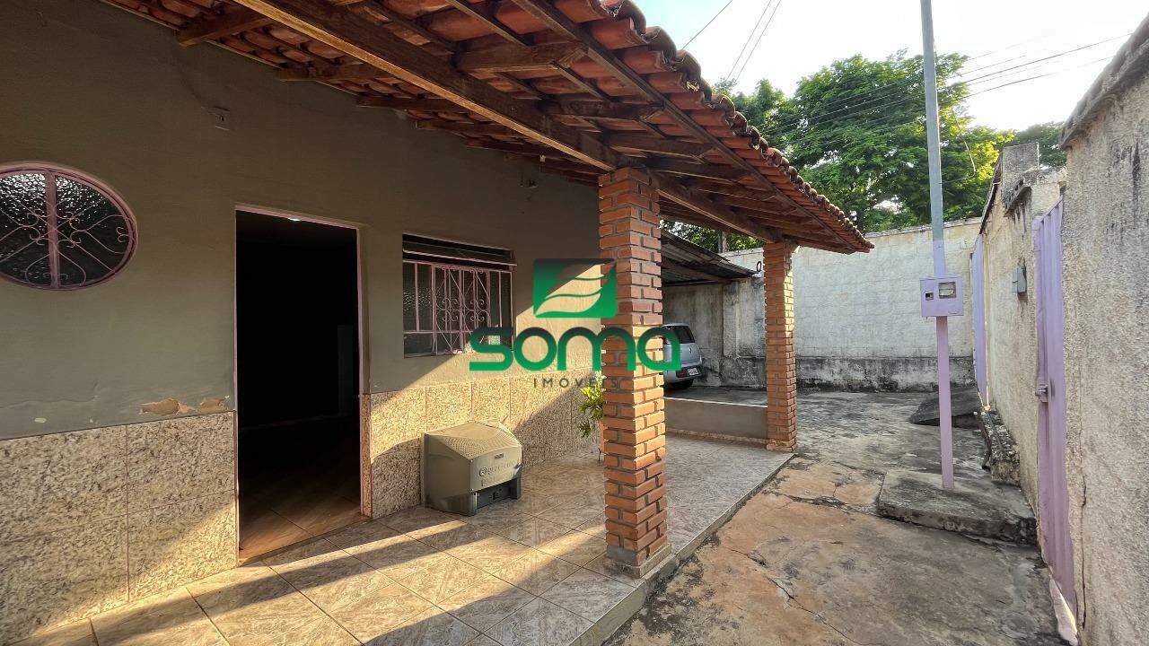 Casa à venda no Célvia: 