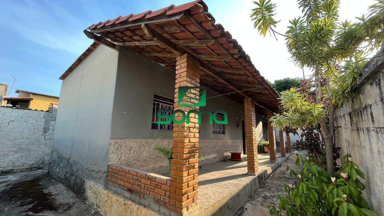 Casa à venda no Célvia: 