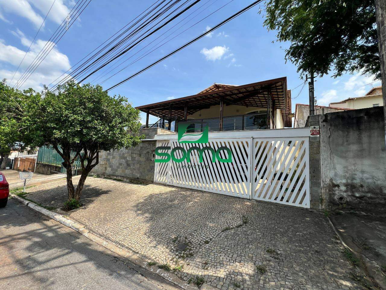 Casa à venda no Jardim Itau: 
