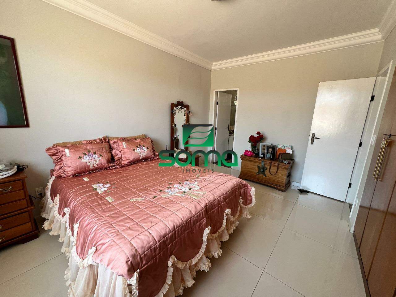 Casa à venda no Jardim Itau: 