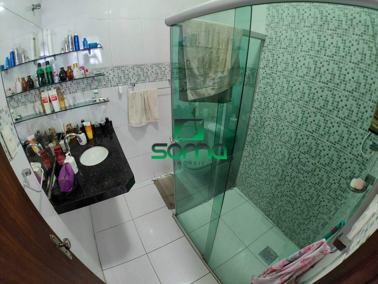 Casa à venda no Célvia: 