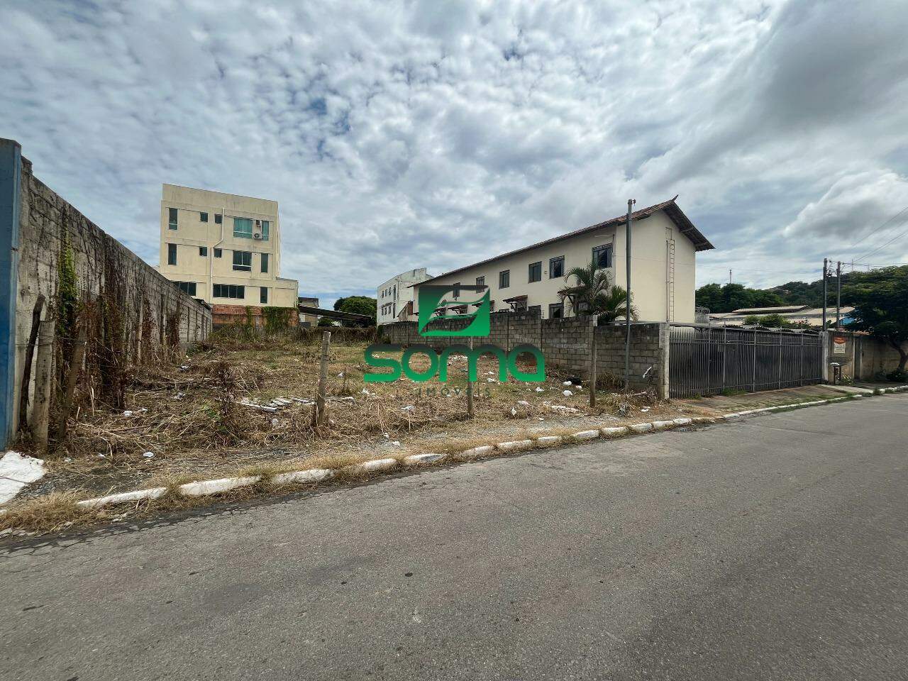 Lote à venda no Centro: