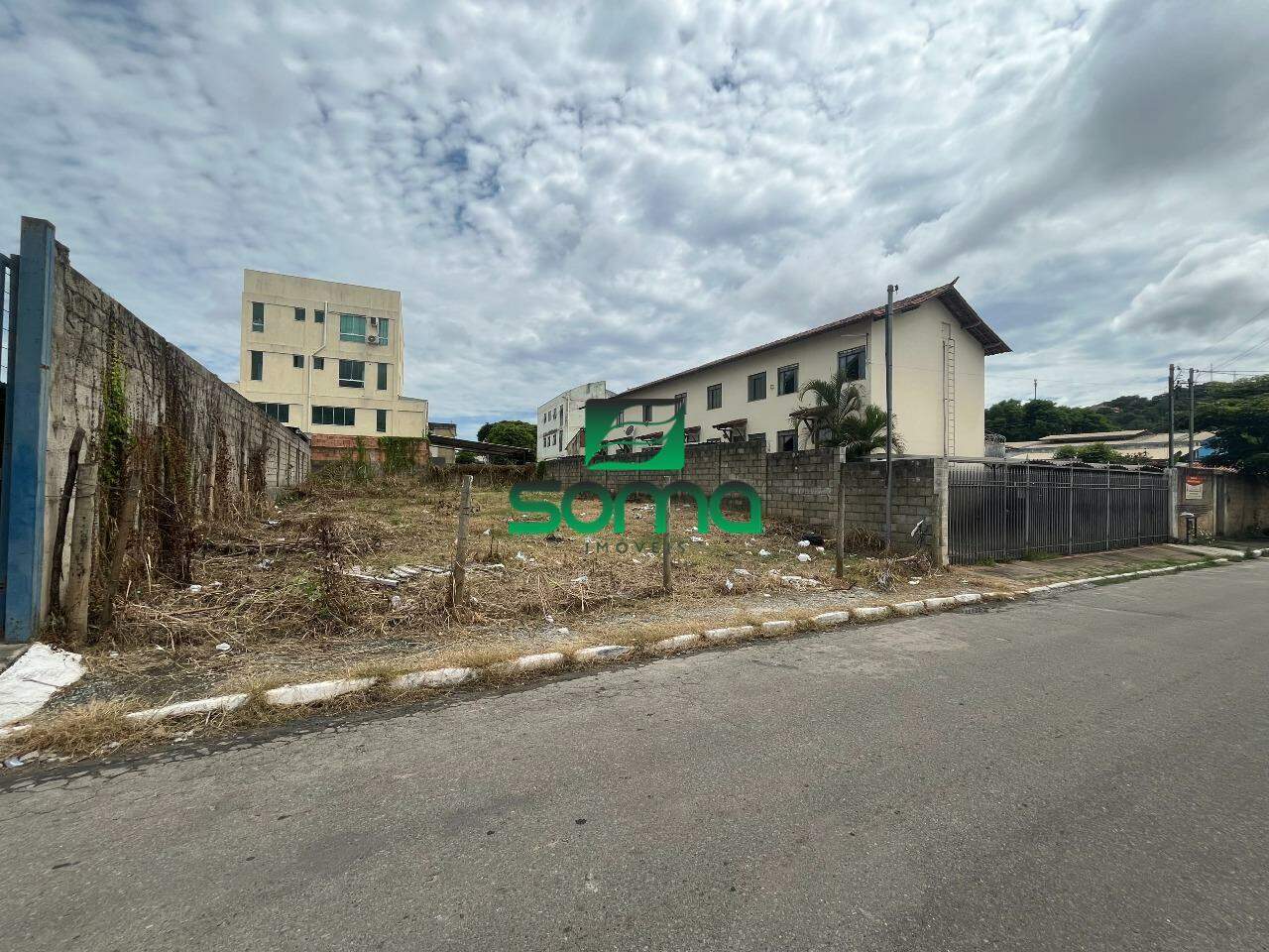 Lote à venda no Centro: