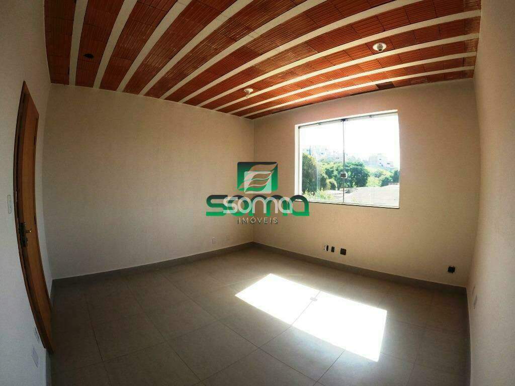 Terreno / Área à venda no Santo Antônio: 