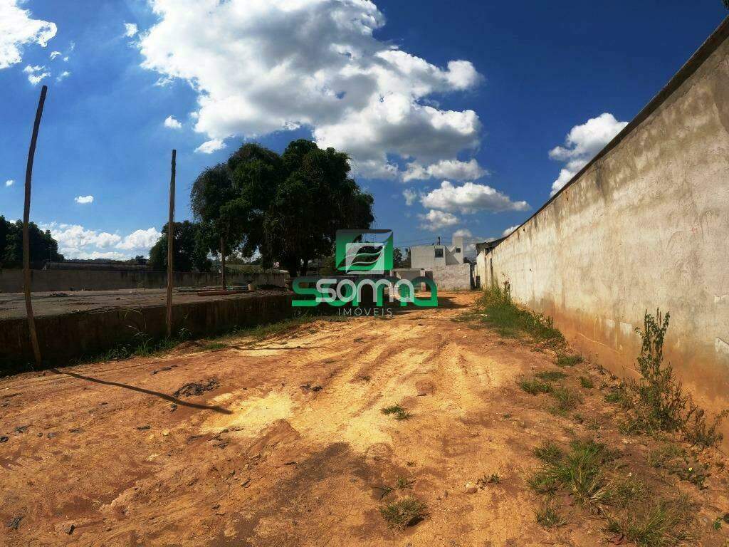 Terreno / Área à venda no Santo Antônio: 