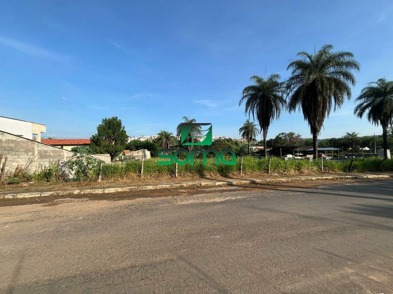 Terreno / Área à venda no Santo Antônio: