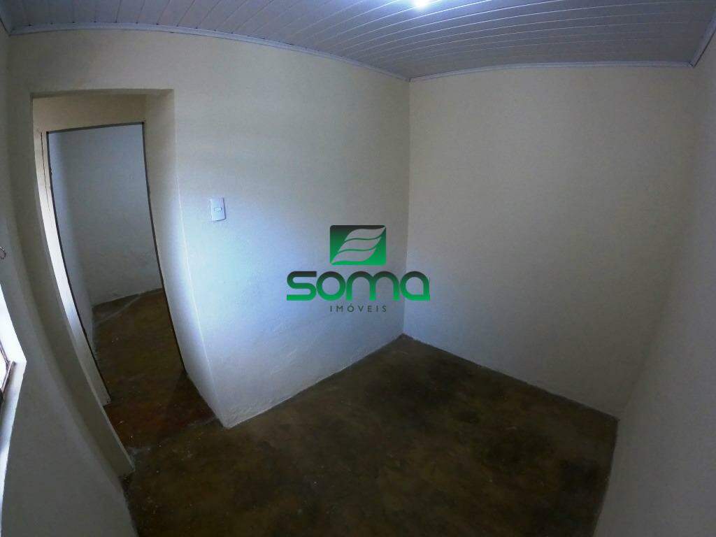 Casa à venda no Célvia: 